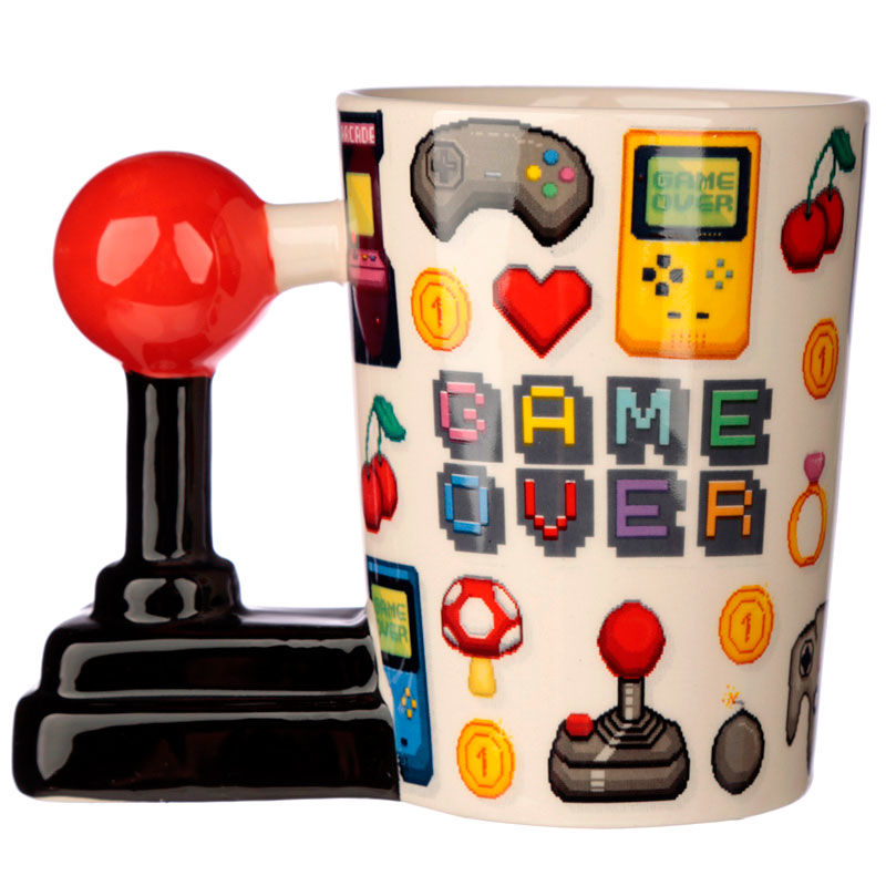 Caneca Joystick Pixel 3D – Game Over (11 × 14,5 × 8,5 cm)