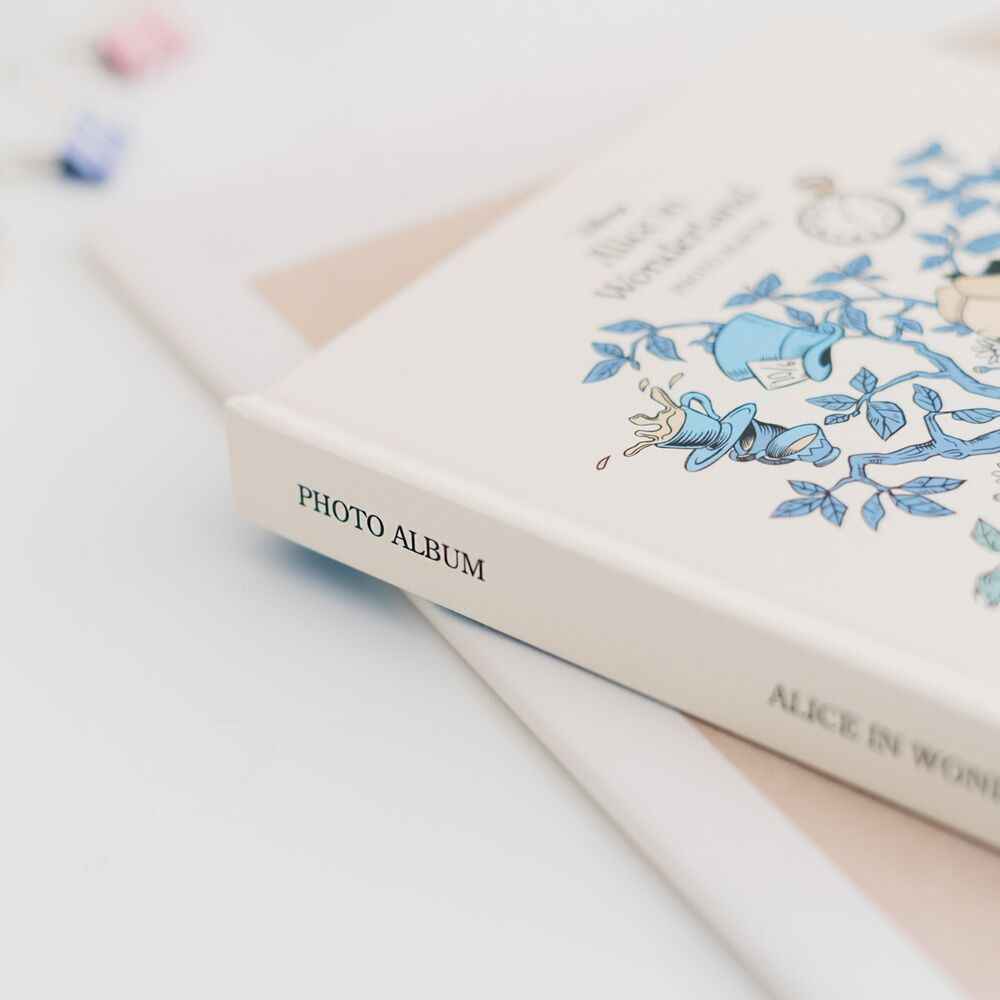 Disney Alice in Wonderland Self-adhesive Photo album